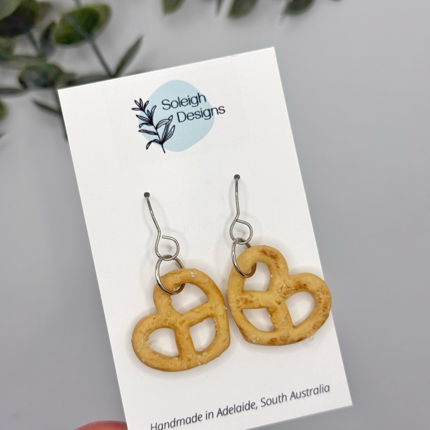 Pretzel Dangles