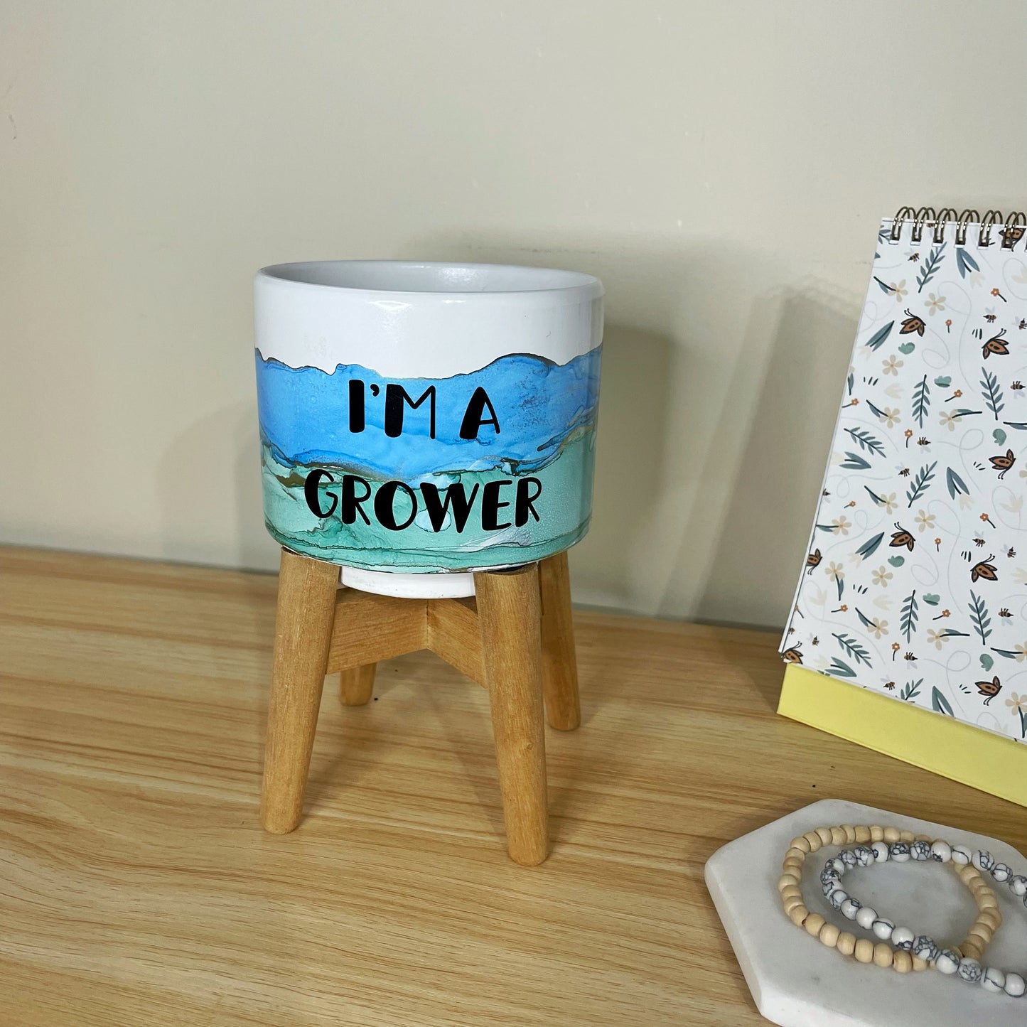 I'm A Grower Ceramic Plant Pot w Stand
