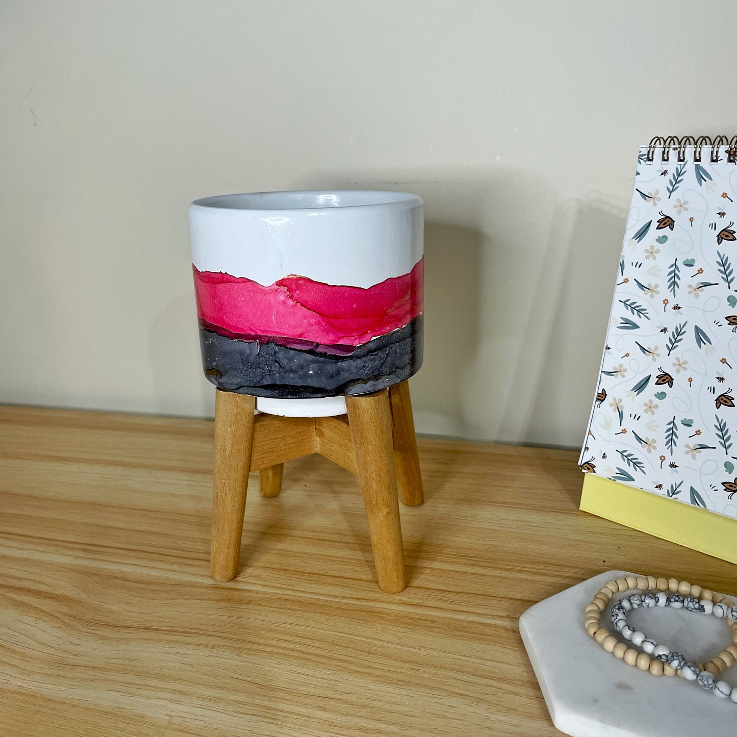 Red and Black Ceramic Plant Pot w Stand