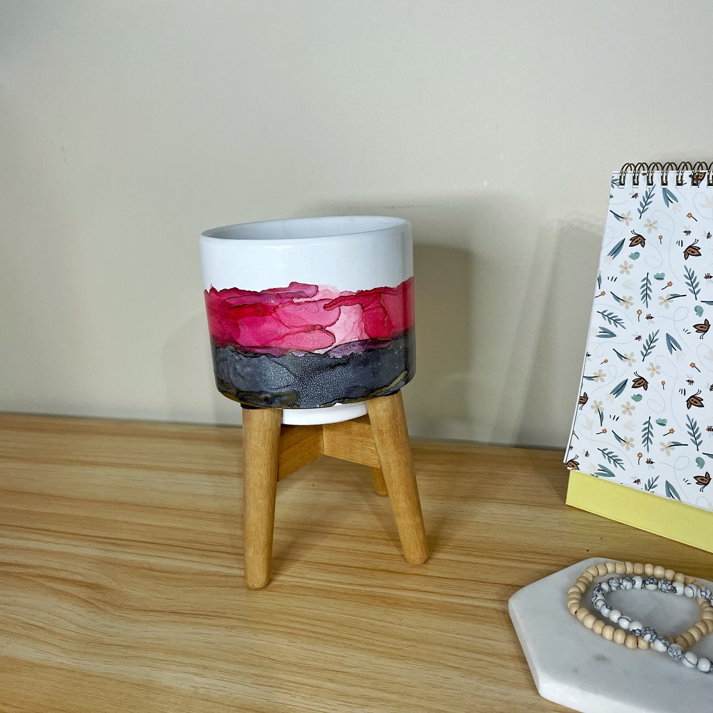 Red and Black Ceramic Plant Pot w Stand