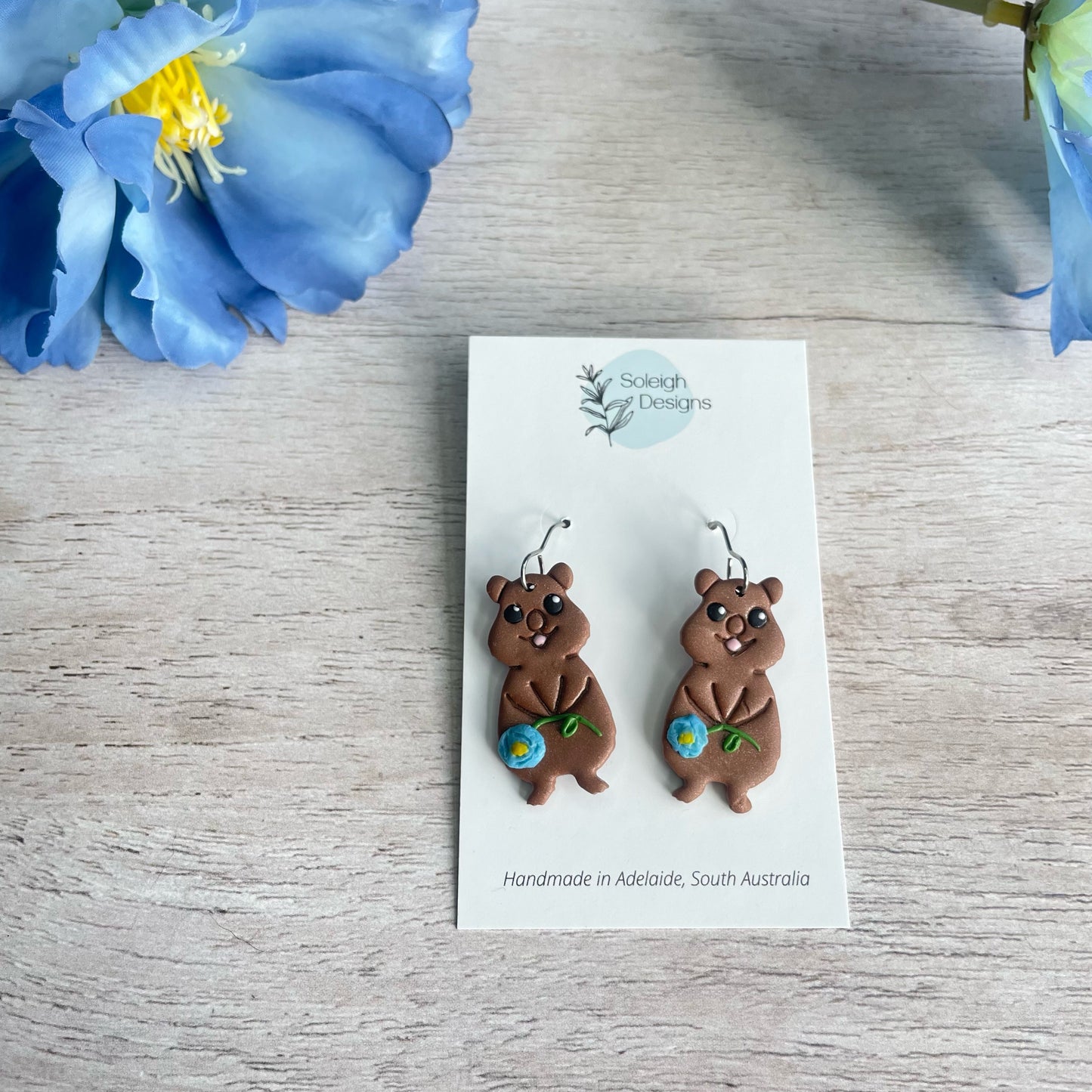 Quokka Earrings (Blue Flower)