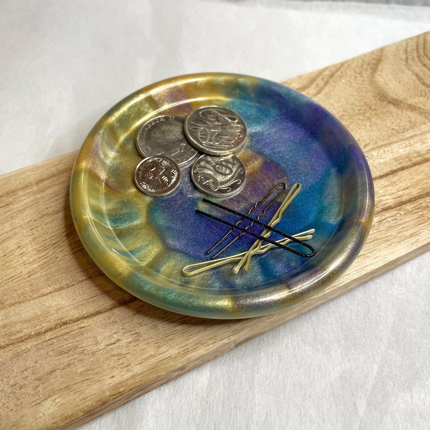 Round Shimmer Trinket Tray
