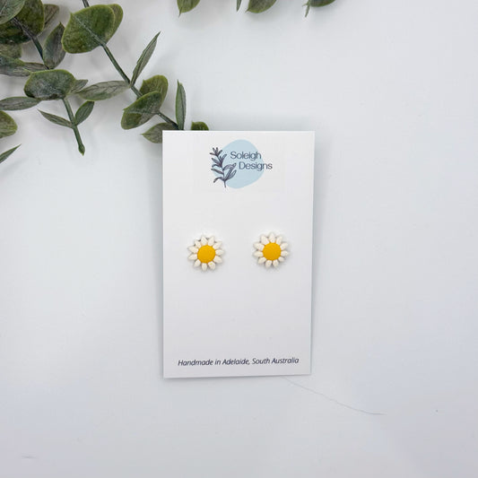 Simple Daisy Studs