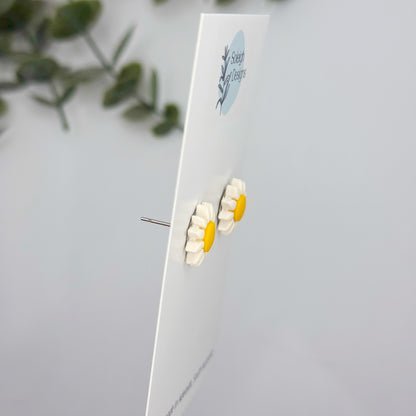Simple Daisy Studs