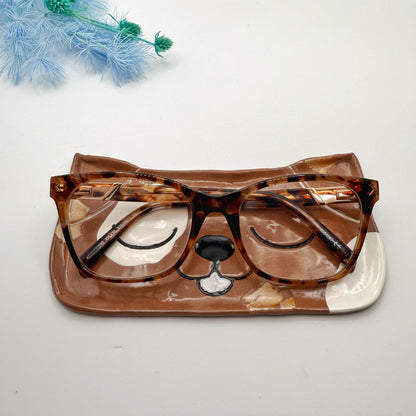 Brown Patch Dog Glasses Tray